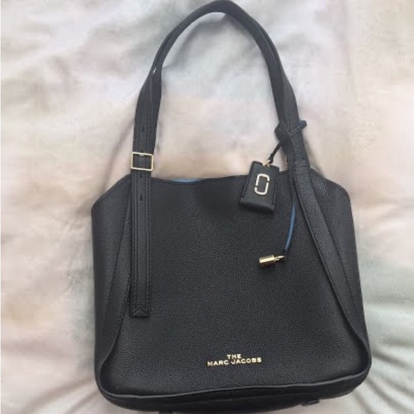 Marc Jacob’s, The Director Tote, logo and lock accented side tassel, EUC - Picture 1 of 16